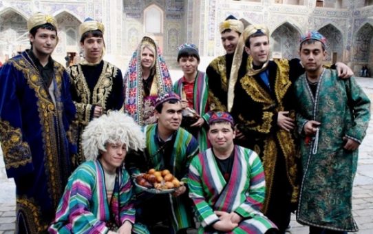 В Узбекистане снизили стоимость регистрации для иностранных граждан